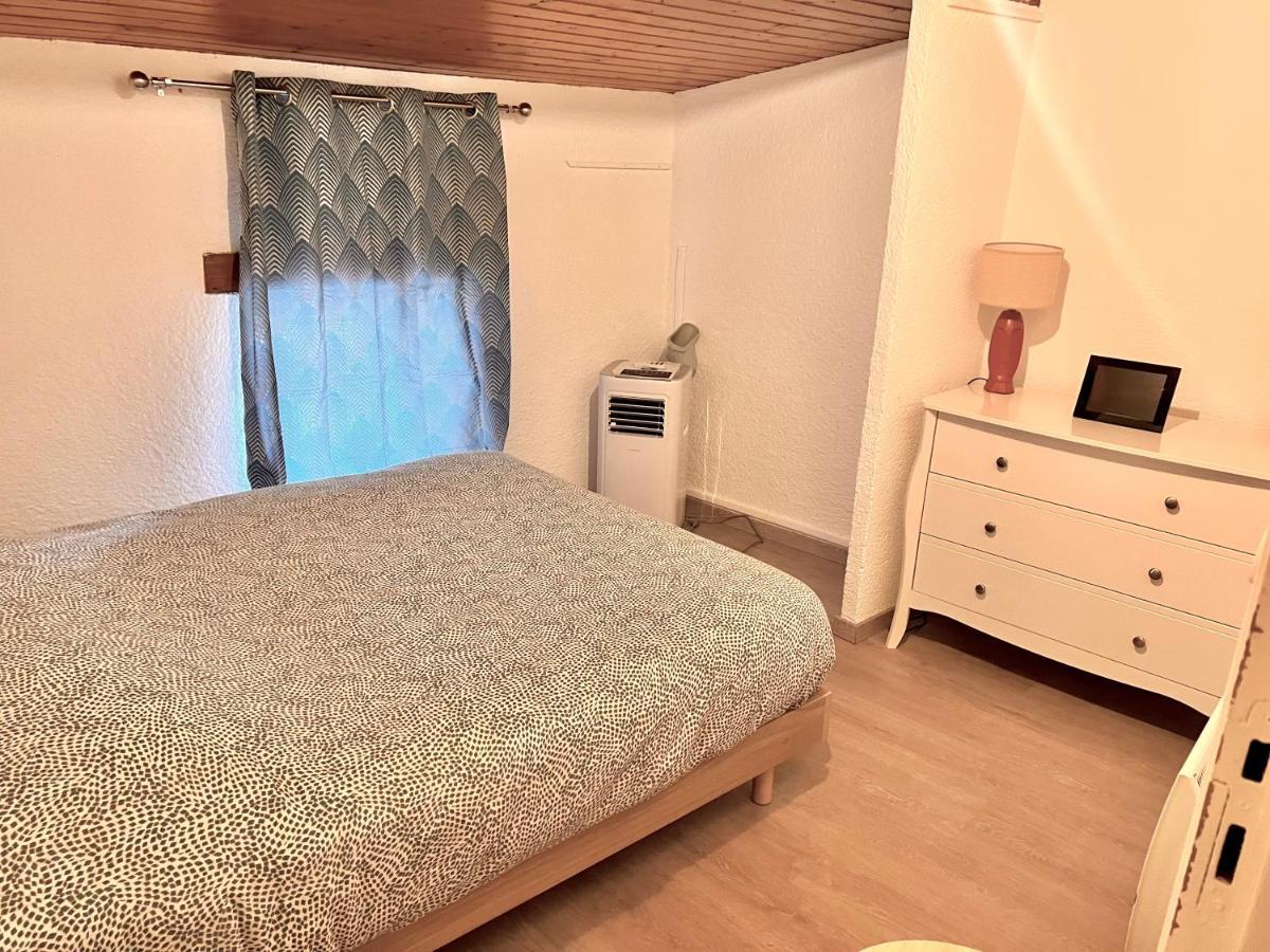 Villa 2 Chambres Proche D'Un Lac Ruelle-sur-Touvre Luaran gambar